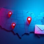 Imágen del mapa de los estados unidos en color azul con marcas de localización en diferentes partes y una carta al costado